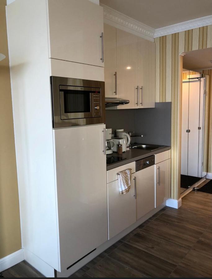 Tiffanys Ferienapartments In Der Privatresidenz Des Plaza Premium Hotel Тиммендорфер-Штранд Экстерьер фото