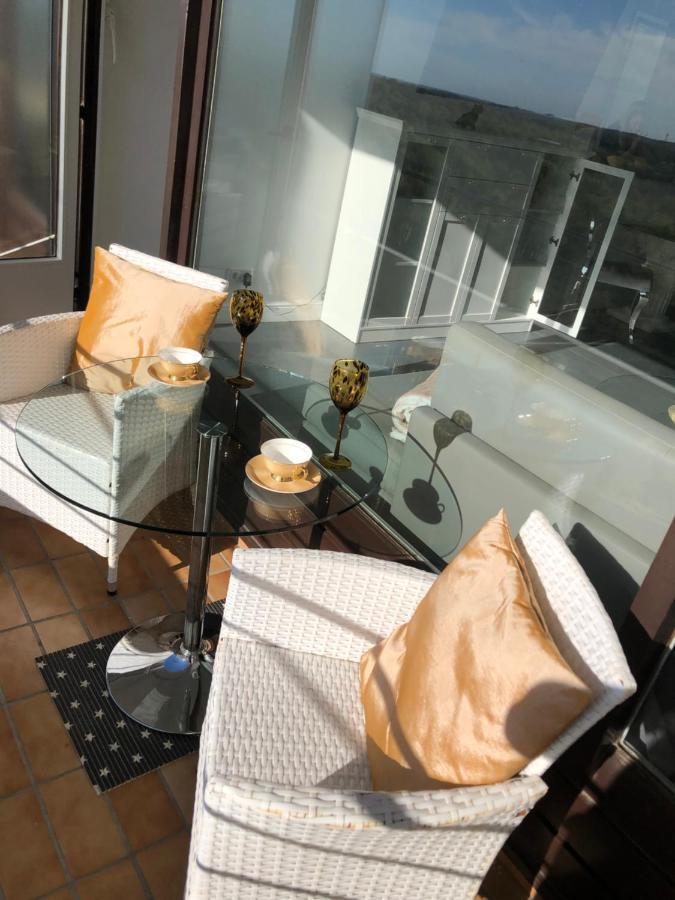 Tiffanys Ferienapartments In Der Privatresidenz Des Plaza Premium Hotel Тиммендорфер-Штранд Экстерьер фото